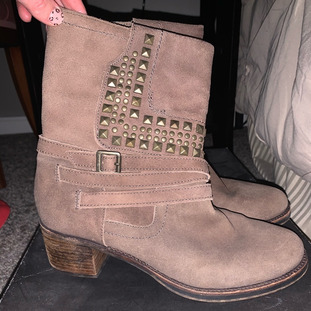 🤩BUNDLE DEAL🤩Vince Camuto Boots